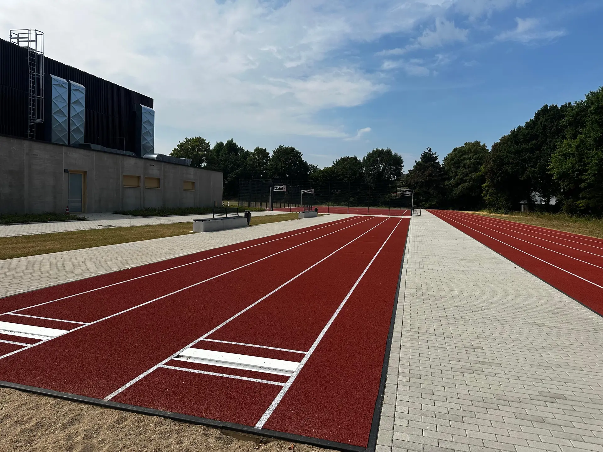 Leichtathletikanlage mit Sprintbahn